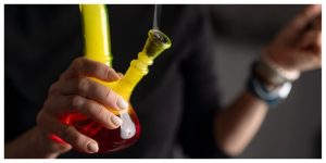 MixCollage-18-Feb-2026-10-18-AM-1887-1-300x150 How to Use a Bong: A Quick Beginner’s Guide