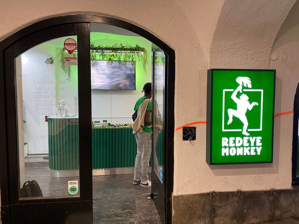 Store-redeye6 About Us