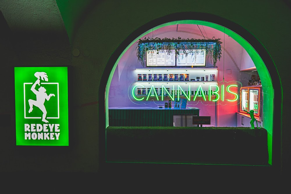 Store-redeye7 About Us